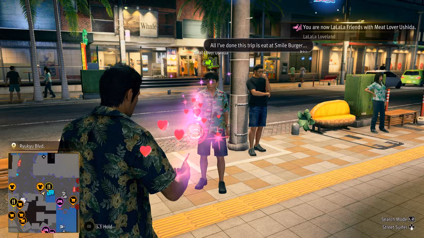 Kiryu utilizza il suo cellulare a conchiglia per fare amicizia tramite infrarossi a Kamurocho | Yazuka Kiwami 3: come fare LaLaLa Friends con Kiryu per ottenere il trofeo Fate's Fiery Filament